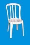 alugamos cadeiras plasticas brancas